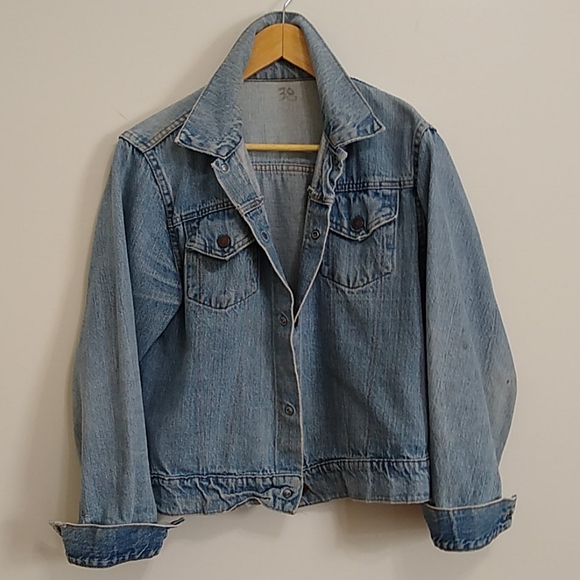 Vintage Jackets & Blazers - {vintage} jean jacket